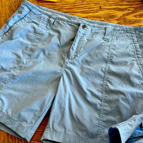 Royal Robbins Active Blue Shorts.  No sign of wear. Blue Quick Dry. - Picture 1 of 7